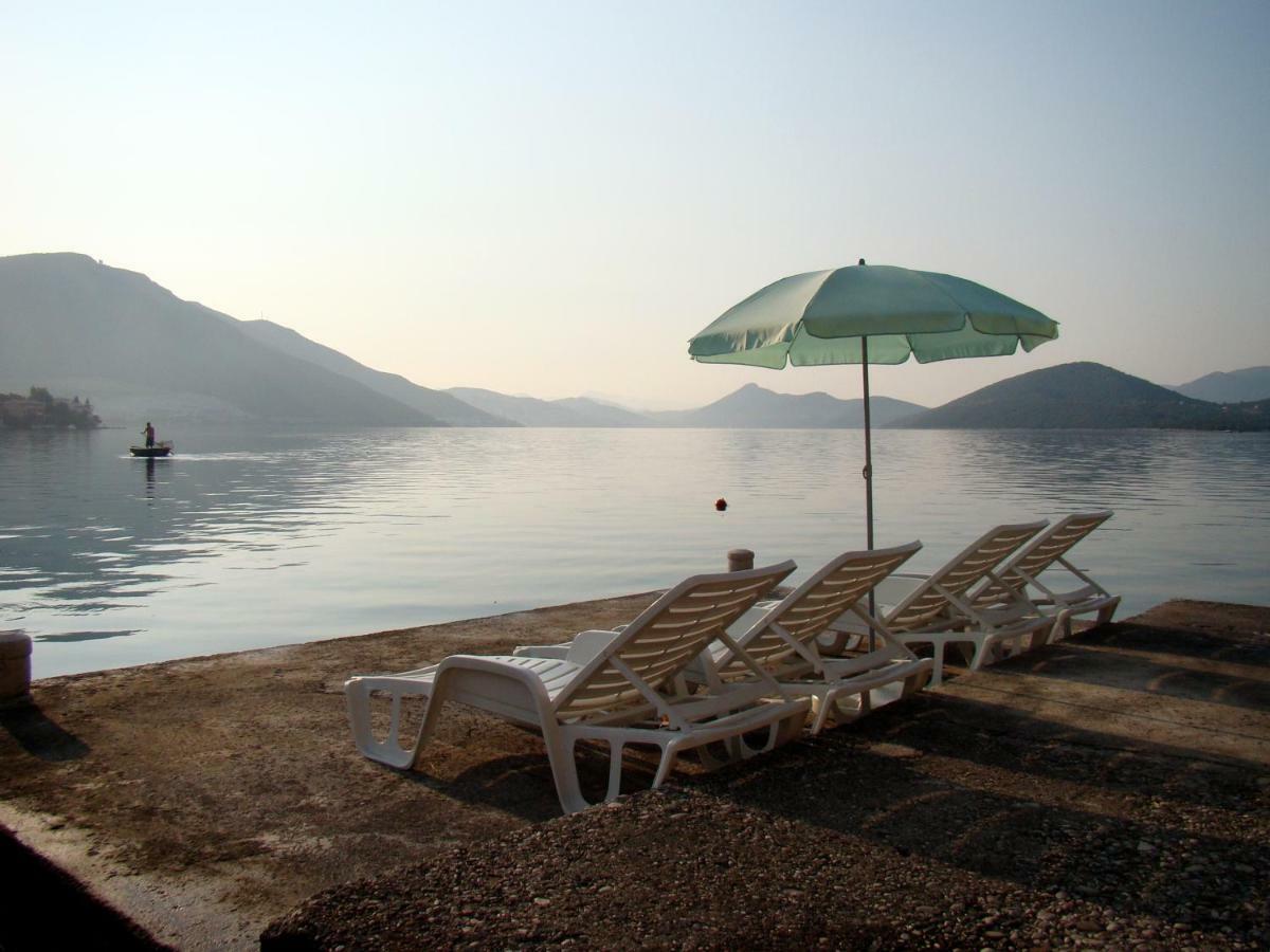 Apartman Martic Klek Buitenkant foto